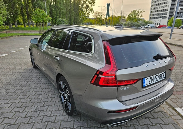 Volvo V60 cena 98500 przebieg: 164354, rok produkcji 2019 z Bydgoszcz małe 781